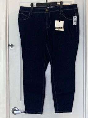 Royalty For Me Skinny Jeans Size 20W